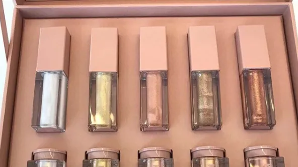KKW Beauty Gloss: Lip Gloss Mewah untuk Tampilan Sempurna